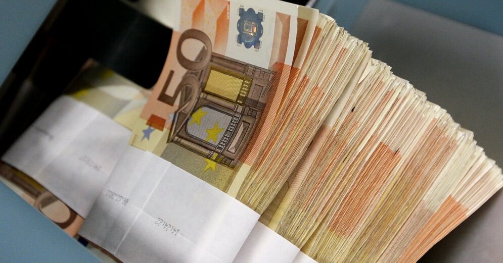 200 millions d’euros maintenant, mais combien de temps après ?  Les paiements de la dette publique de la Lettonie menacent d’augmenter considérablement